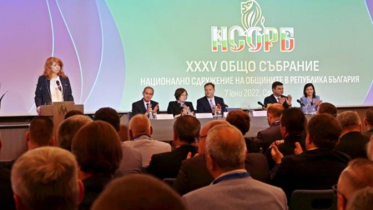 Йотова защити кметовете, скастри Петков