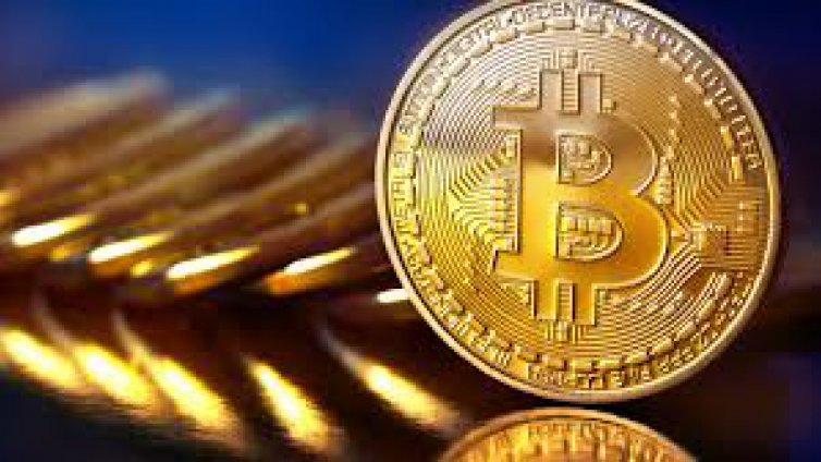 Цената на биткойна спадна под 7000 долара