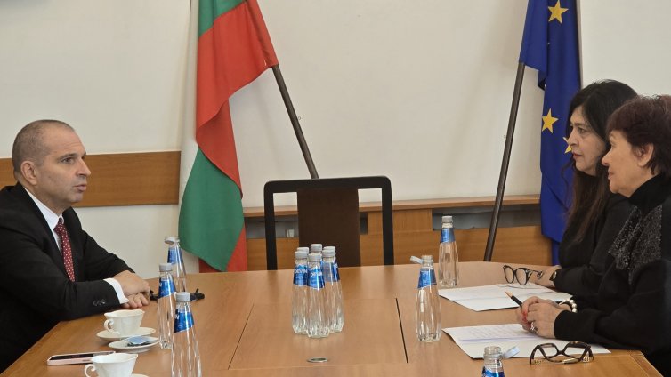 Вицепремиерът обсъди важни теми с областния управител на Варна