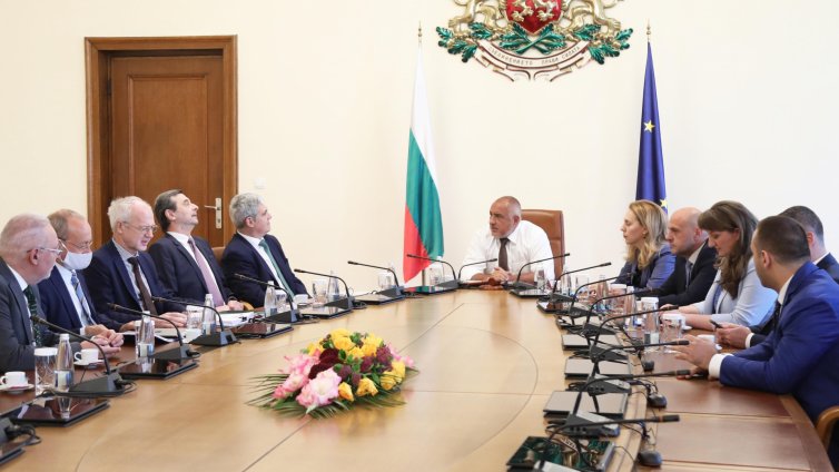 Борисов проведе среща с представители на бизнеса и синдикатите