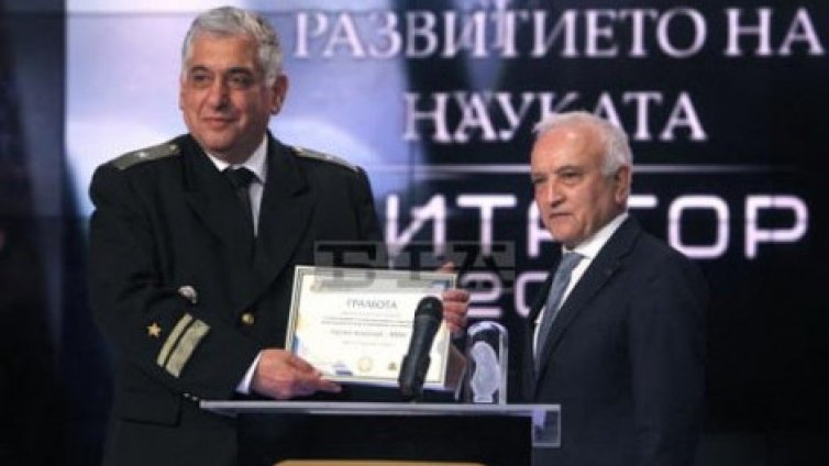 ВВМУ грабна приз „Питагор“ 2021 за научен колектив