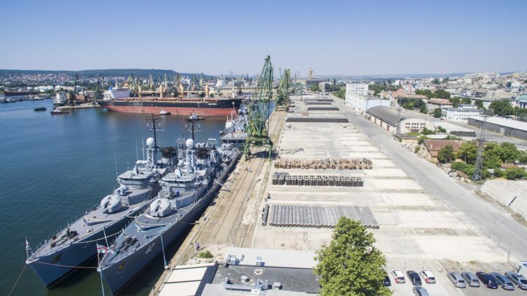 Премахват разделението на морските пристанища