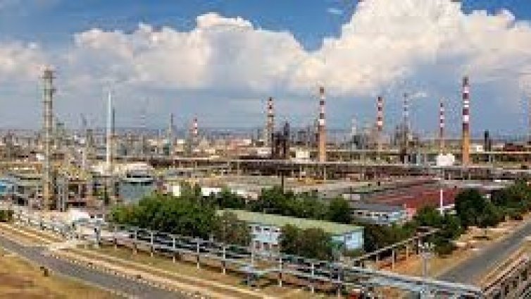 ЕК започва разследване срещу България заради "Лукойл"