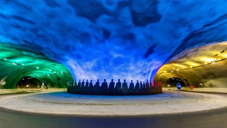 Вижте най-впечатляващи автомобилни тунели в света
