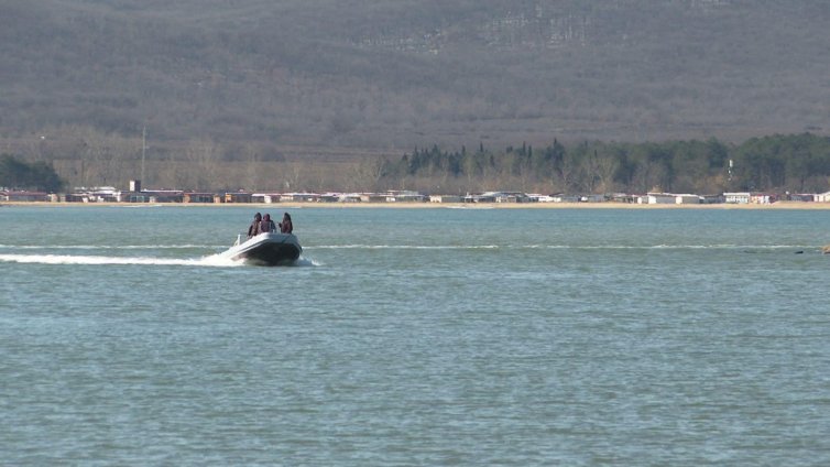 Водолази не откриха тримата рибари край Созопол