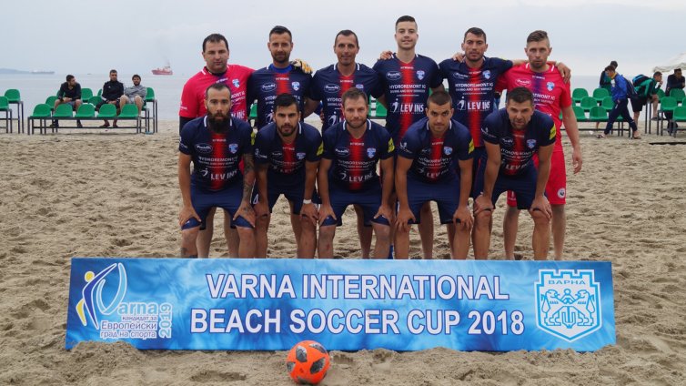 МФК Спартак заминава с 10 играчи за Шампионската лига по плажен футбол в Португалия