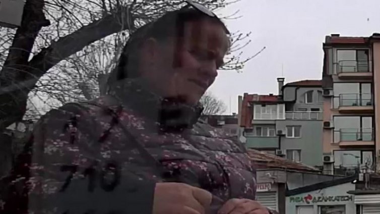 Пазете се от Веска! Шета из Варна, търси жертви (СНИМКИ)