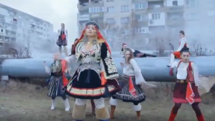 Балкански темперамент в клипа на Рита Ора. И танцьорите – българската следа