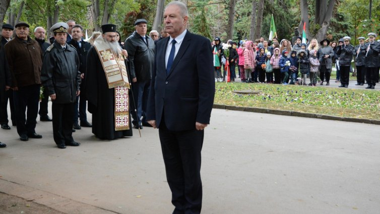 Почетохме Деня на народните будители