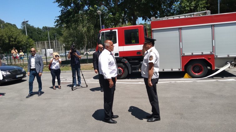 Държавата ще даде пари за ремонт на пожарната във Варна (СНИМКИ)