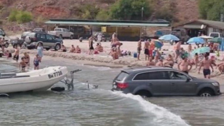 30 шофьори отнесоха по 1000 лв. за паркиране на "Болата"