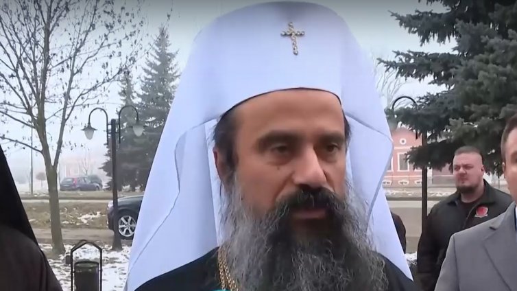 Патриархът: Никой няма да учи религия насила