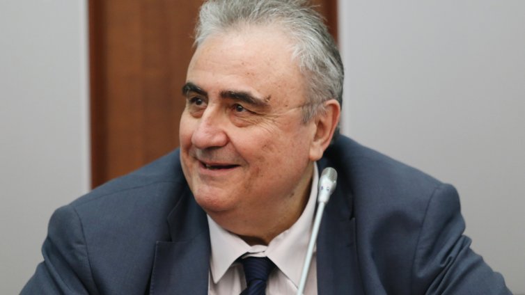 Проф. Огнян Минчев: Комфортното мнозинство крие риск от политическа хегемония