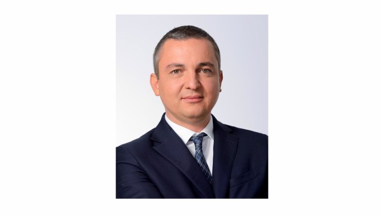 И Иван Портних честити на медиците 7 април