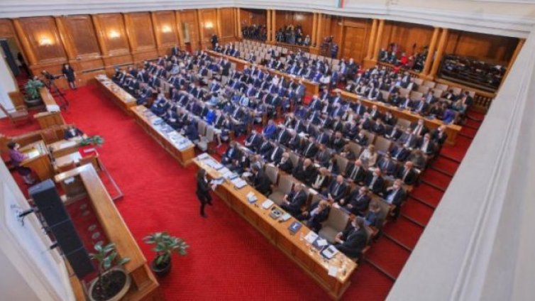 "Барометър България": ГЕРБ води с 24%, Слави и Столетницата – равни!