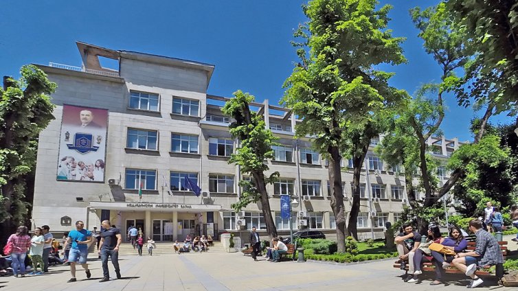 Изследват приложението на стволови клетки в борбата с тежки заболявания във Варна