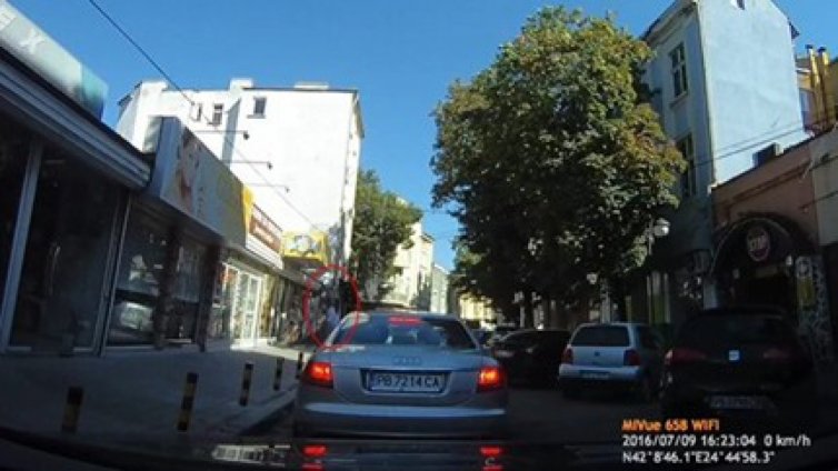Пукотевицата в Пловдив - трима сватбари стреляли