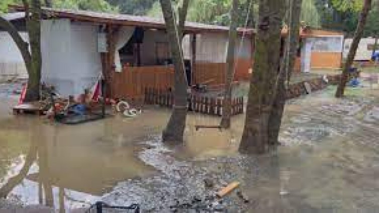 400 бедстващи са настанени в хотели по южното Черноморие