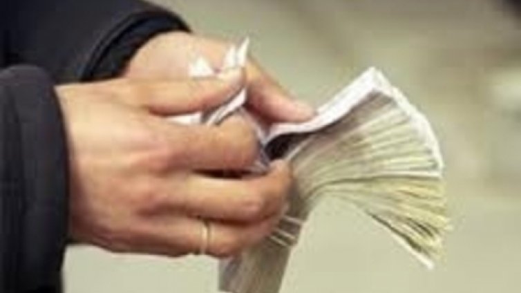 Задържаха мъж, участвал като куриер в ало измами