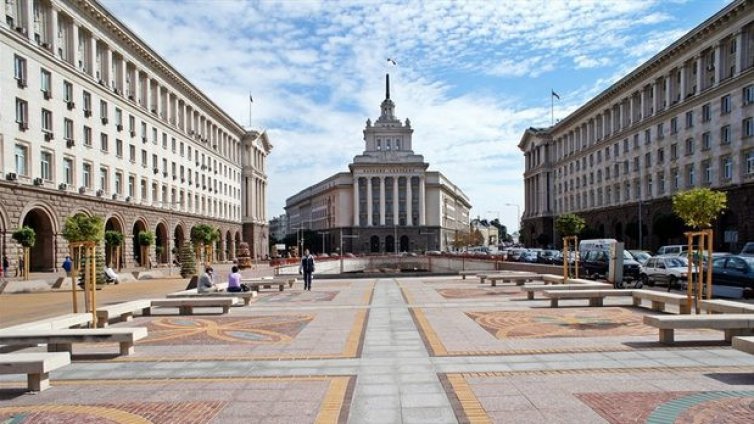 Какво пожелаха политиците ни за новата 2024 г.