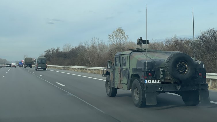 Започва придвижване на военнослужещи и военна техника за участие в планирани учения