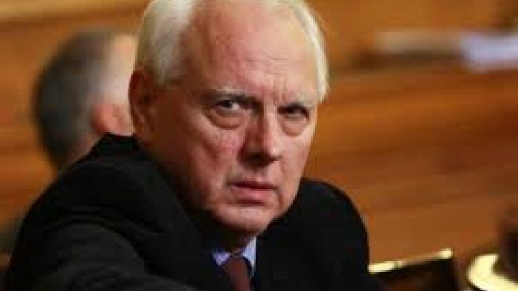 Искат край на Комисията по досиетата