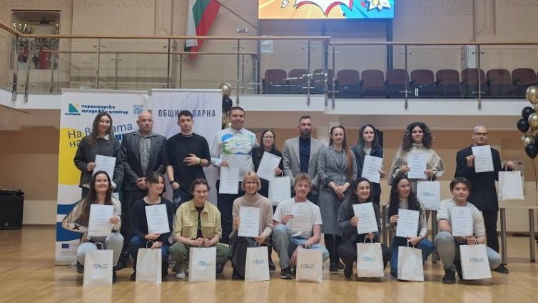 Община Варна награди най-изявените доброволци за 2025 година