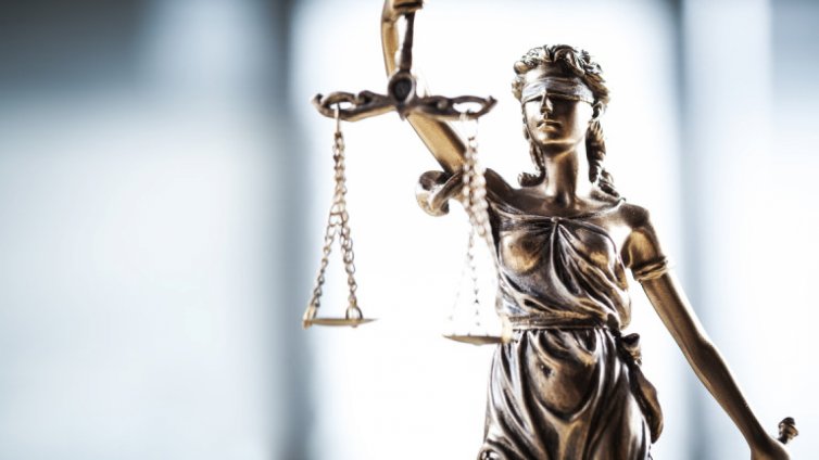 Предадоха на съд мъж за сексуално насилие над възрастна жена