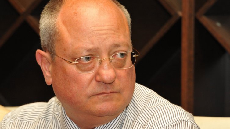Министър Тодор Танев: “Не е възможно в 21 век да се учи по един учебник”