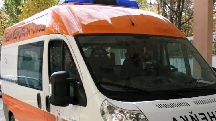 Полицай блъсна две жени, едната почина