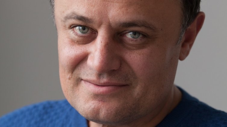 Почина художникът Роберт Баръмов