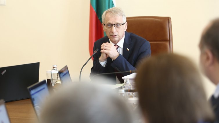 Премиерът Денков: Изборът на България днес е между будителите и „Бай Ганьо прави избори”