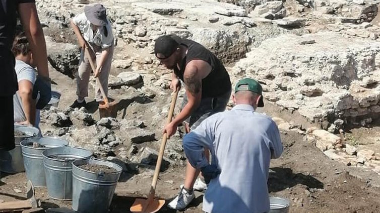 Нови открития на крепостта „Хоризонт“ разкриват бита на войника през Х-ХI век