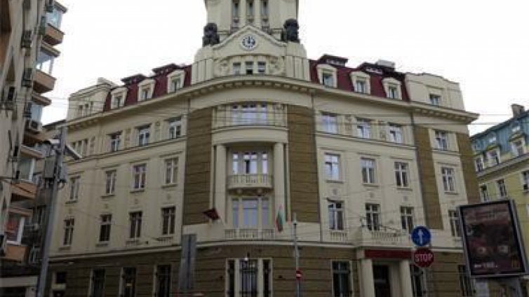 Кредитните милионери в КТБ стават ясни до часове