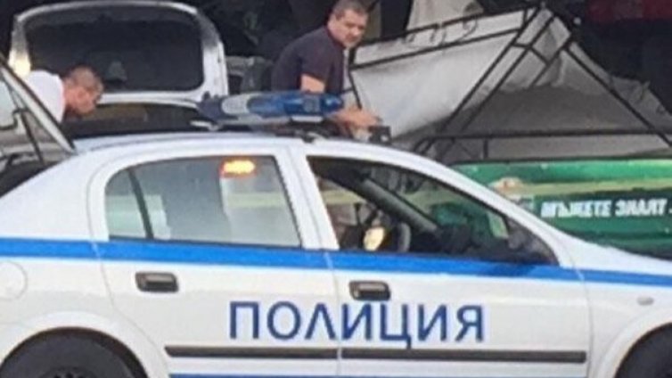 Шестима афганистанци и перничанин закопчаха в Бургас
