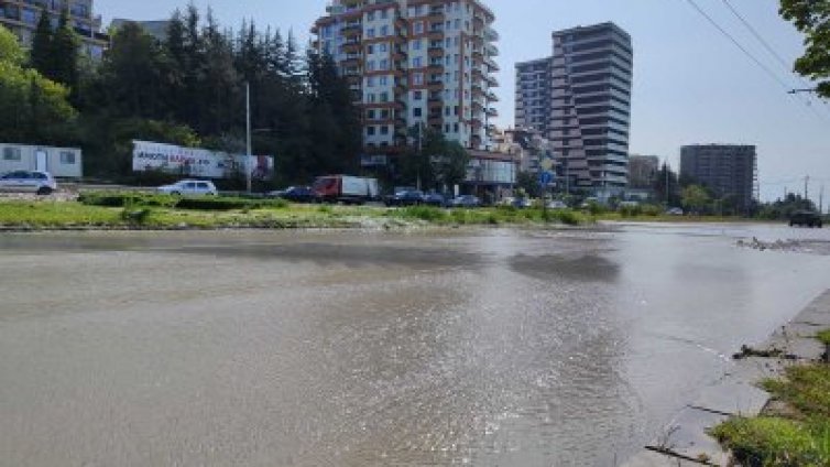 "В и К" - Варна: Няма документация за изграждането на водопровода в кв."Бриз"