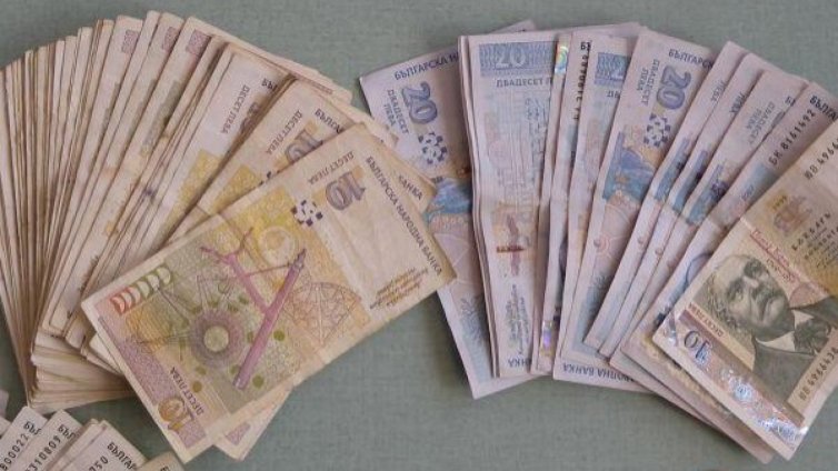 Баба даде 20 бона на телефонни измамници