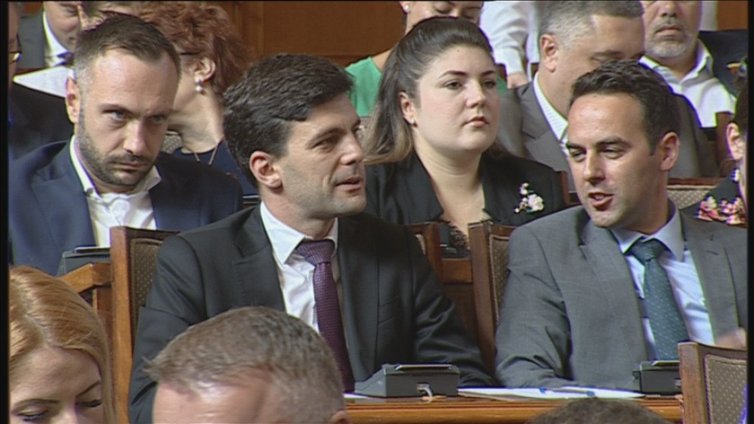 Депутатите гласуват предсрочното освобождаване на Никола Минчев (НА ЖИВО)