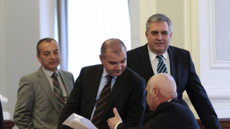 Tристранката не се разбра за минималната работна заплата