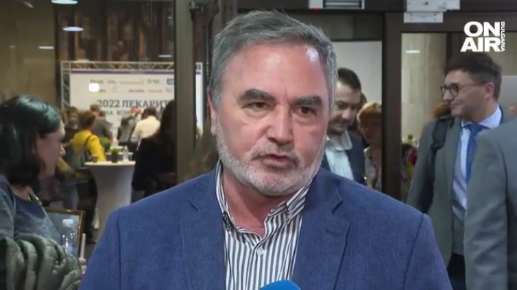 Ковид "Кентавър"-ът е по-заразен. Доц. Кунчев прогнозира нов ръст