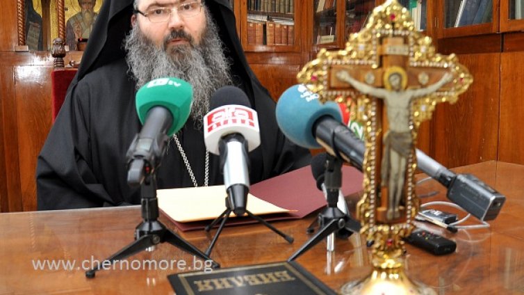 Митрополит Йоан: Призоваваме всички всечестни братя и сестри да окажат съдействие според силите си на нуждаещите се