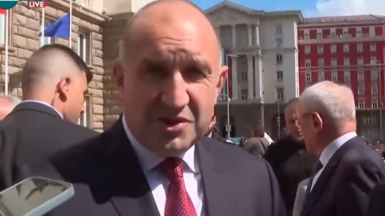 Румен Радев: Днес се прекланяме пред всички български просветители