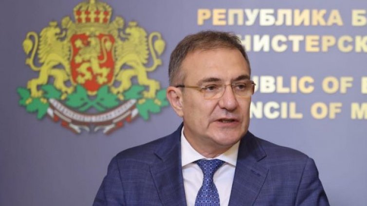 Гуцанов праща социалните по наводнените места в Бургаско