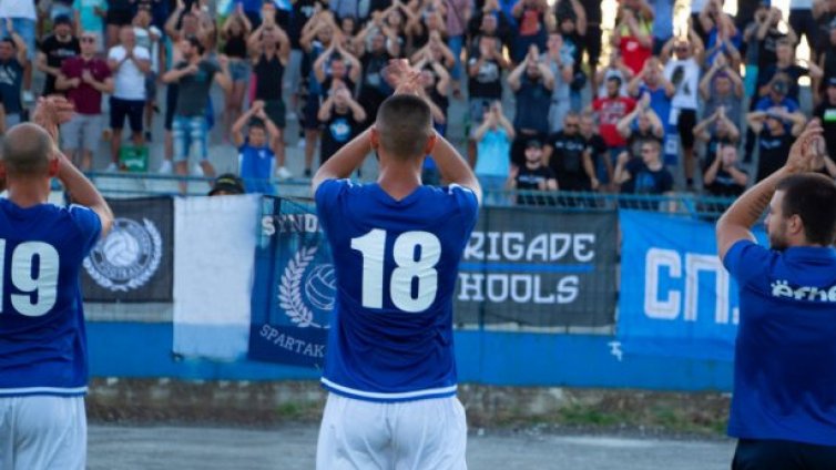 Спартак Вн "стъпи накриво" в Разград