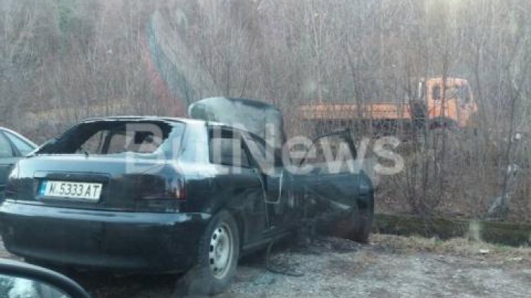 Пак запалиха колите на Цолето в Монтана