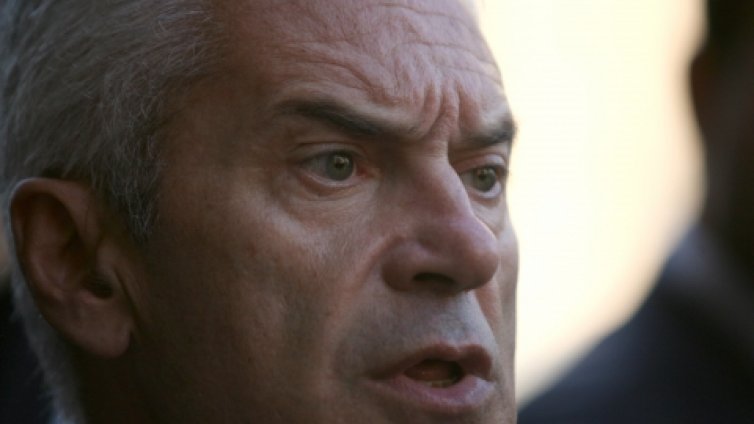 Волен не се яви на делото  за инцидента на летище Варна