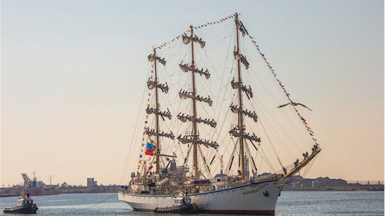 Ветроходите от Tall Ships отплаваха към Сочи