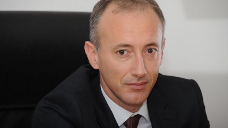 Текстът на матурата не е грешен, неуместен е  