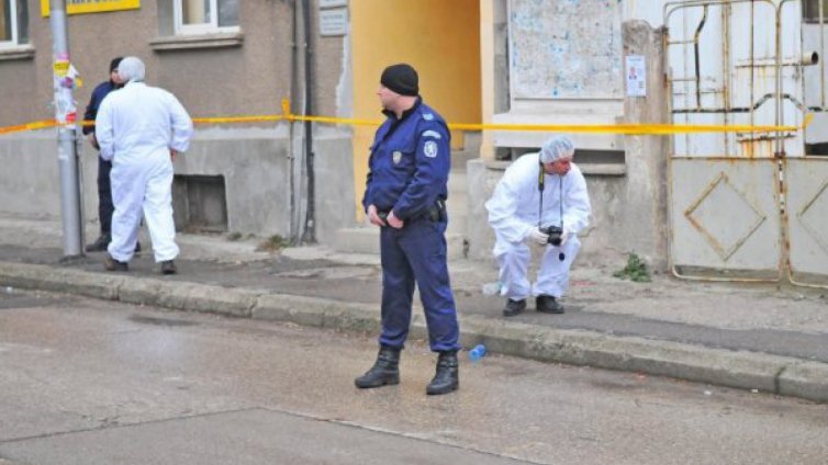 Пребиха до смърт 18-годишен във Враца