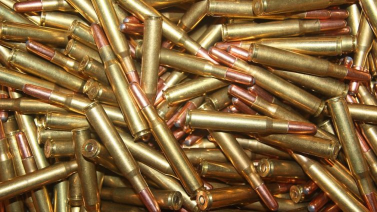 Разкриха незаконен цех за производство на боеприпаси в Пирдоп